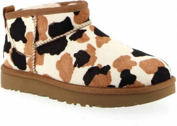 Ugg Classic Ultra Mini Cow Print voor Dames in Chestnut